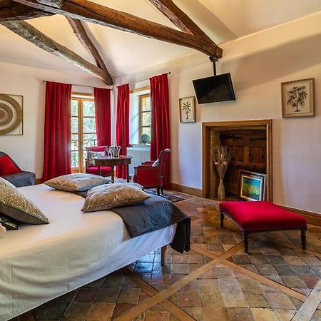 Domaine De La Ruisseliere Hotel Lacenas Bagian luar foto