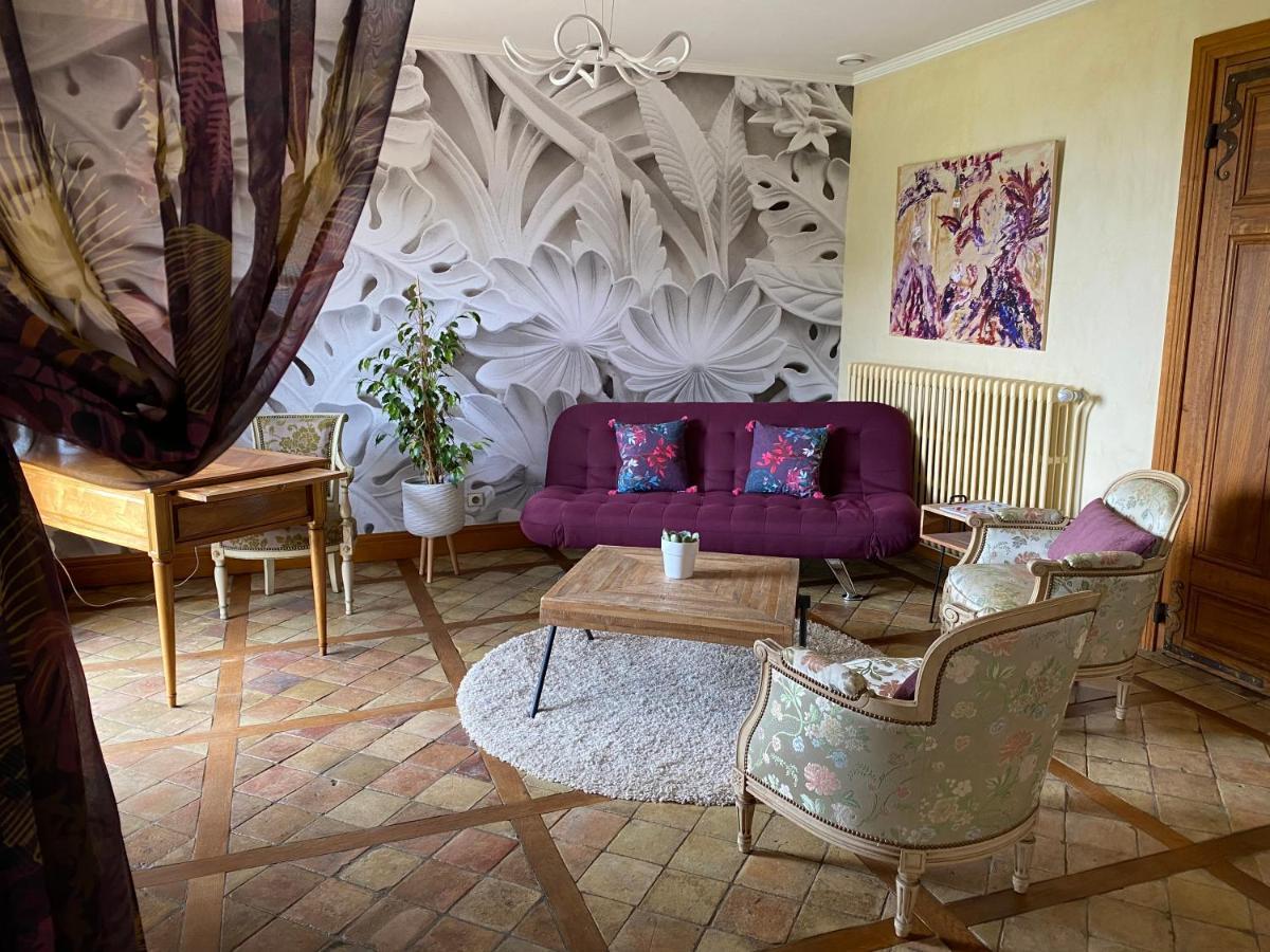 Domaine De La Ruisseliere Hotel Lacenas Bagian luar foto