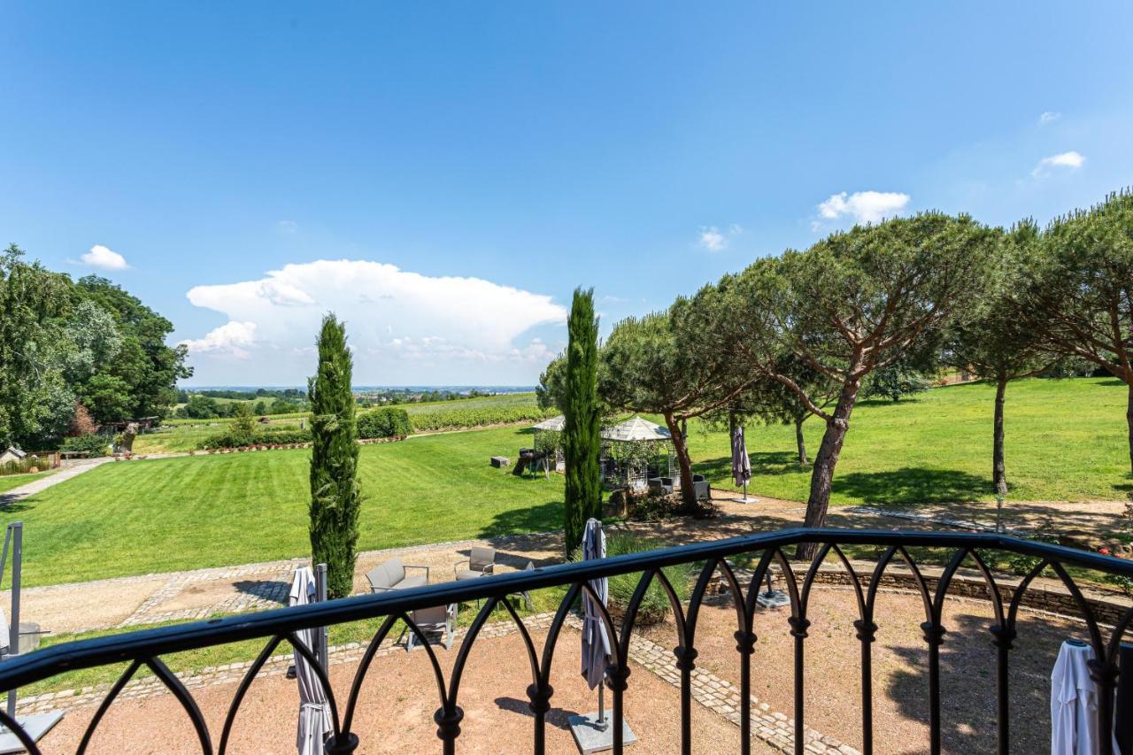Domaine De La Ruisseliere Hotel Lacenas Bagian luar foto